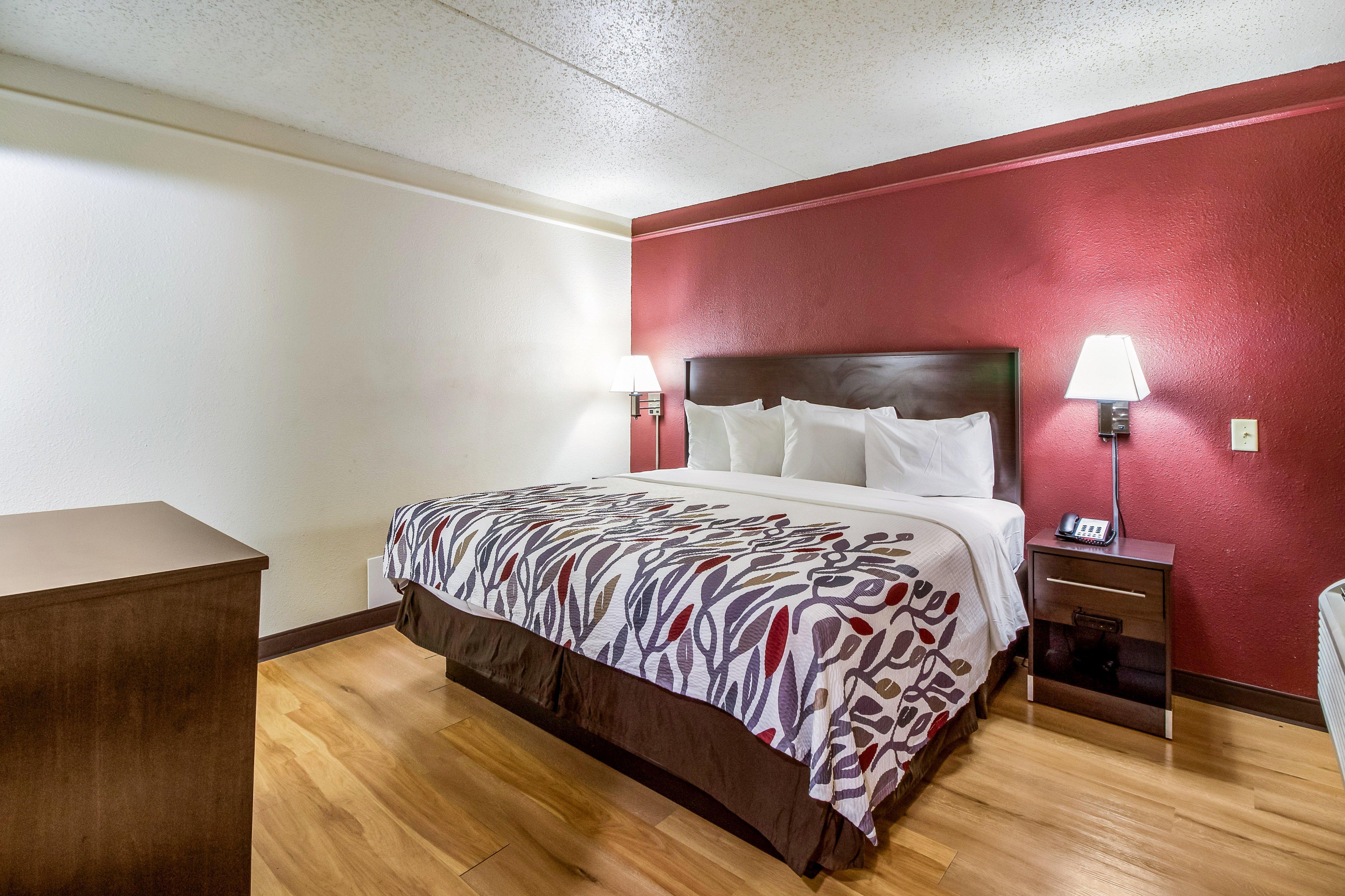 Red Roof Inn Houston East I-10 Экстерьер фото